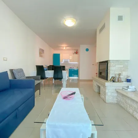 Apartment Gardenia Three