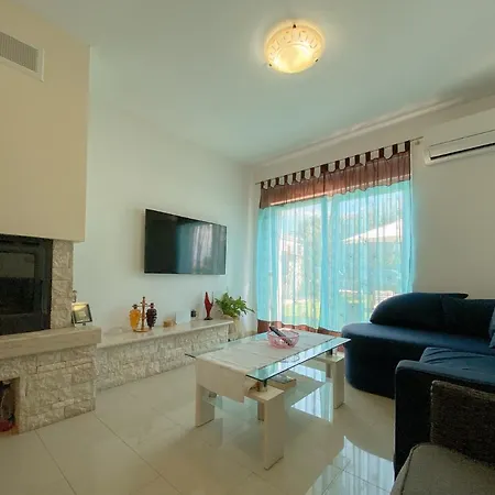 Gardenia Three アパート Novigrad Istria