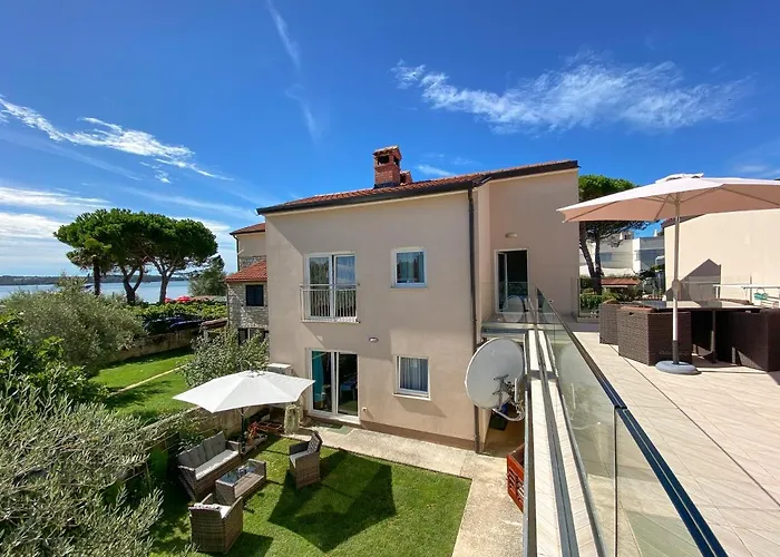 Gardenia Three Daire